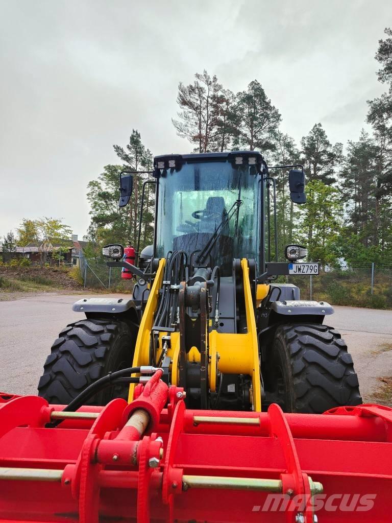 New Holland W 110 D ホイールローダー・タイヤショベル