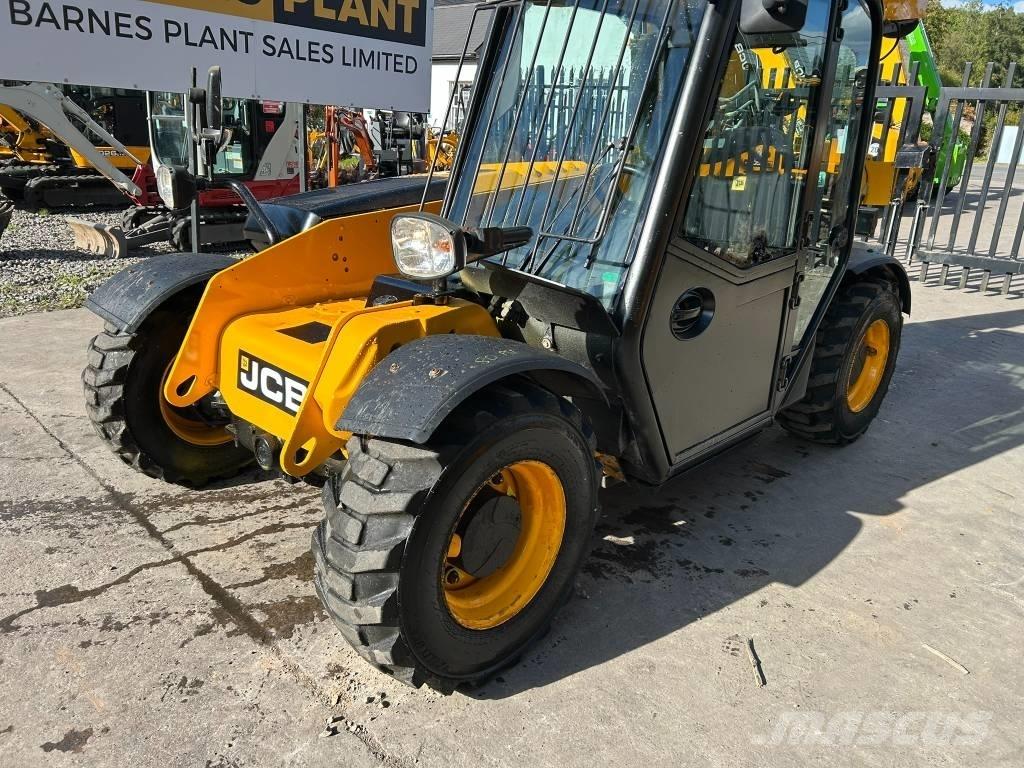 JCB 525-60 テレスコーピックハンドラー