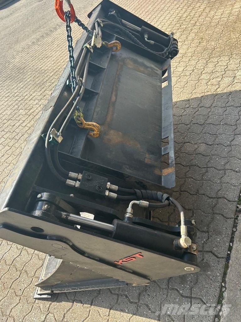  KST 4 i en skovl バケット