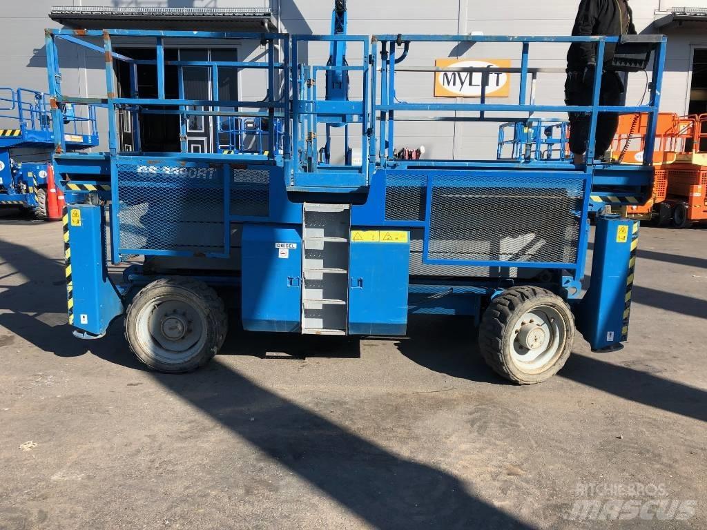 Genie GS 3390 RT シザースリフト