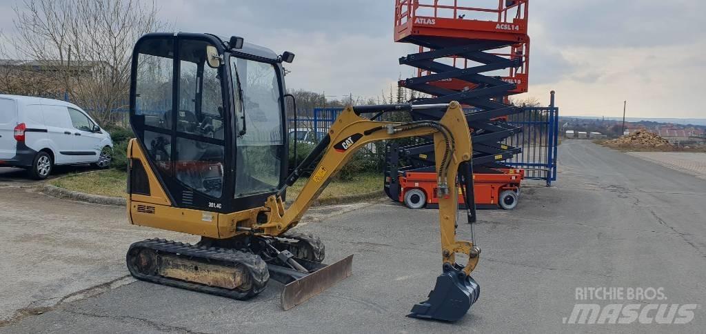 CAT 301.4 C ミニ油圧ショベル 7t以下（ミニユンボ・ミニディガー）