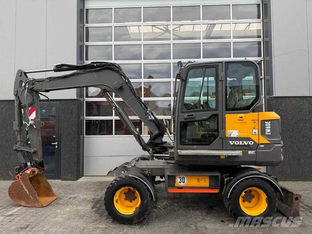 Volvo EW60E | A/C 中型油圧ショベル 7ｔ-12ｔ（ユンボ・パワーショベル・バックホー）