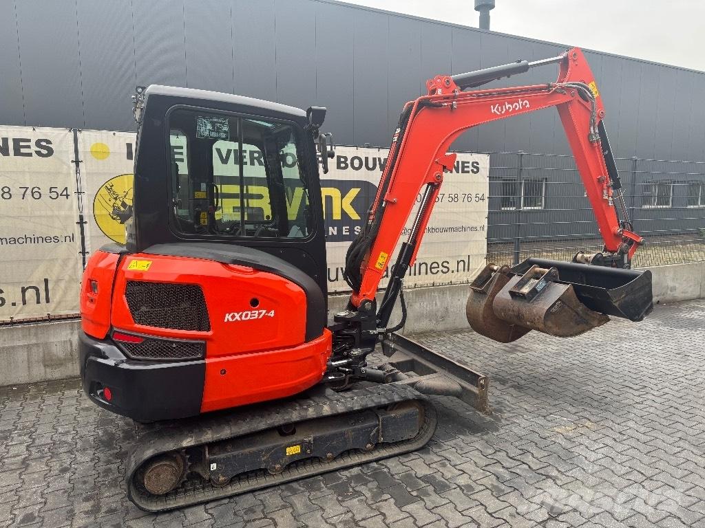 Kubota KX 037-4 ミニ油圧ショベル 7t以下（ミニユンボ・ミニディガー）
