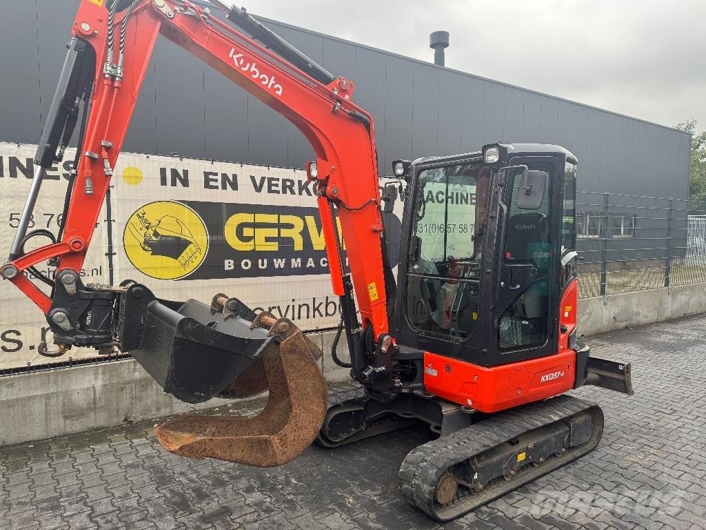 Kubota KX 037-4 ミニ油圧ショベル 7t以下（ミニユンボ・ミニディガー）