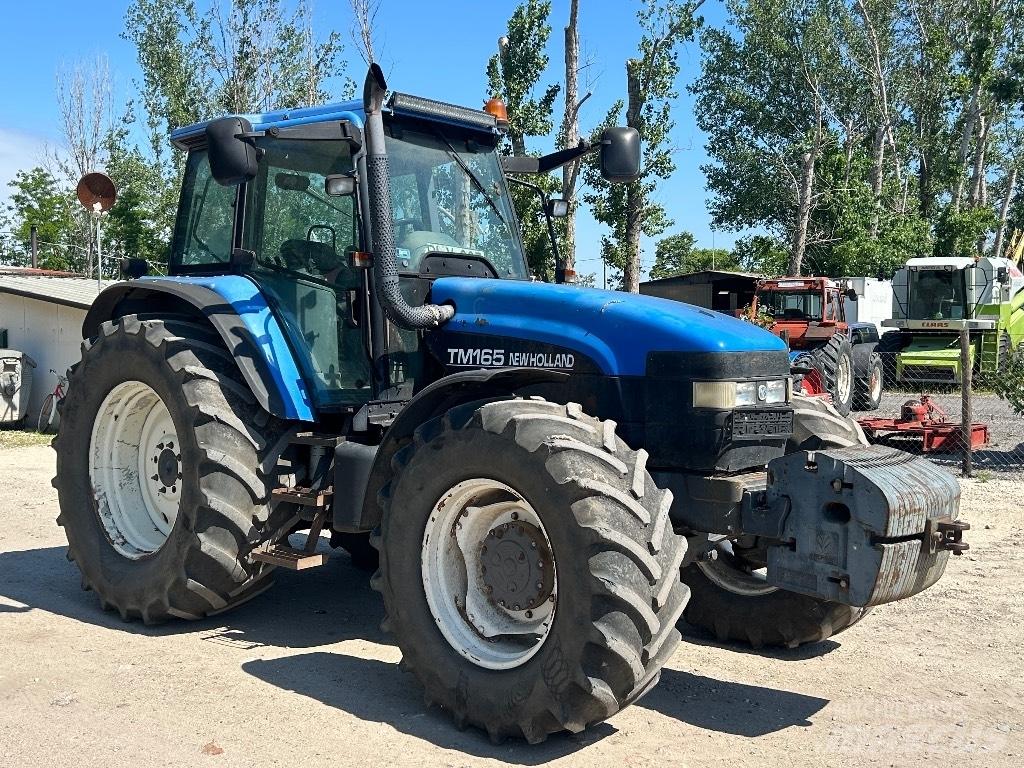 New Holland TM 165 トラクター