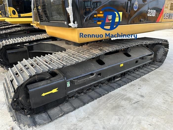 CAT 320 D2L 大型油圧ショベル12t以上（パワーショベル・ユンボ）