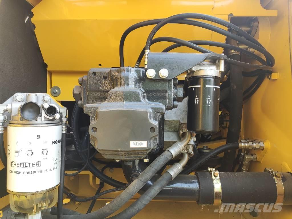 Komatsu PC 200-8 大型油圧ショベル12t以上（パワーショベル・ユンボ）