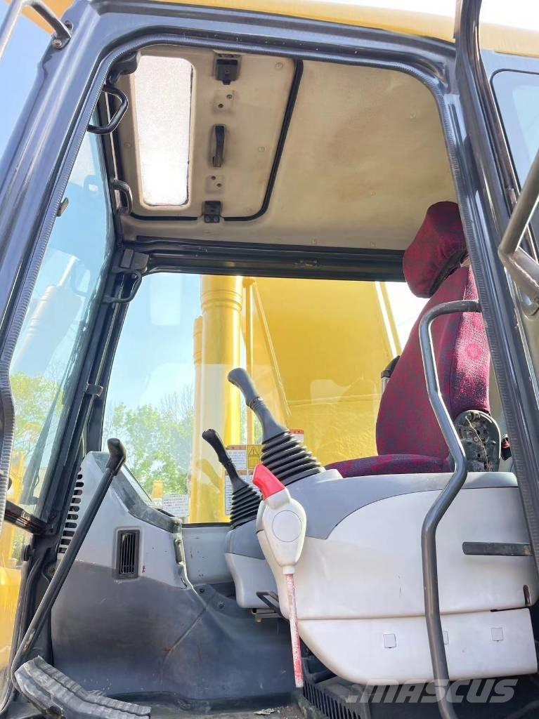 Komatsu PC 220-7 大型油圧ショベル12t以上（パワーショベル・ユンボ）
