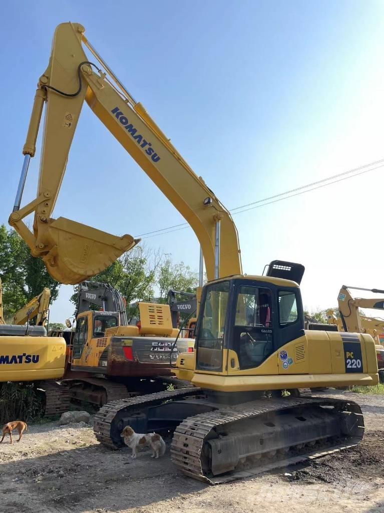 Komatsu PC 220-7 大型油圧ショベル12t以上（パワーショベル・ユンボ）
