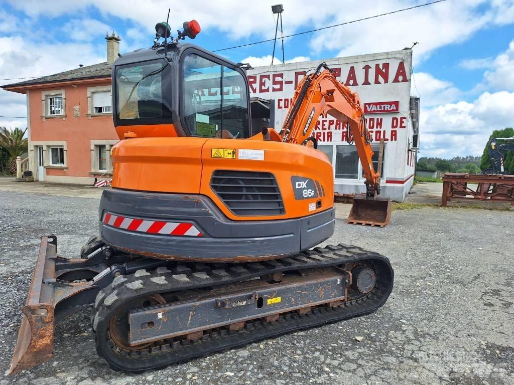 Doosan DX 85 R 大型油圧ショベル12t以上（パワーショベル・ユンボ）