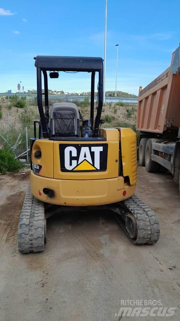 CAT 303.5 E CR ミニ油圧ショベル 7t以下（ミニユンボ・ミニディガー）