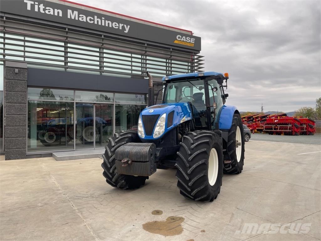 New Holland T7050 トラクター