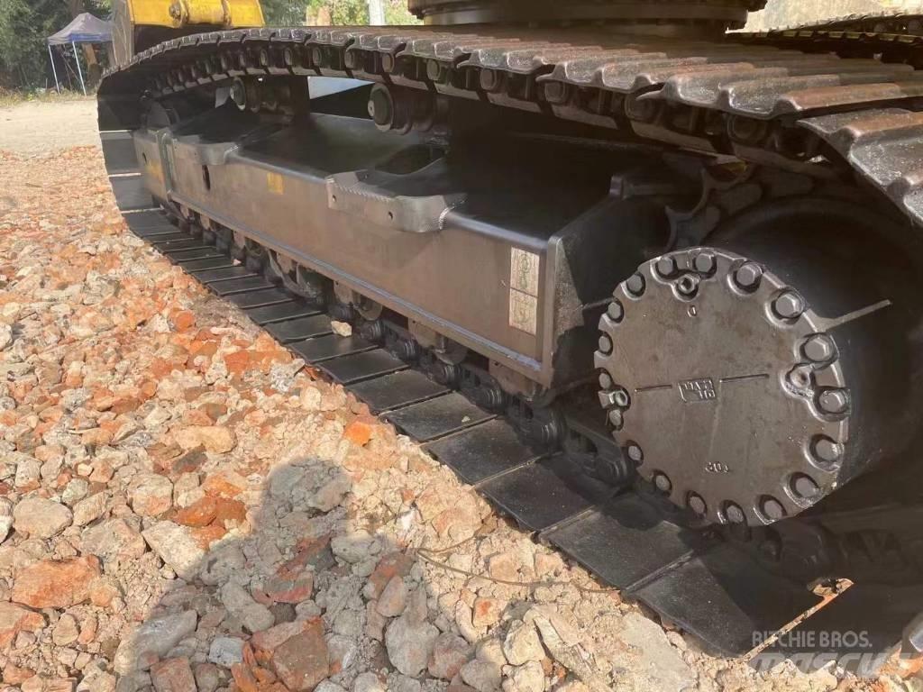 Komatsu PC 200-8 中型油圧ショベル 7ｔ-12ｔ（ユンボ・パワーショベル・バックホー）