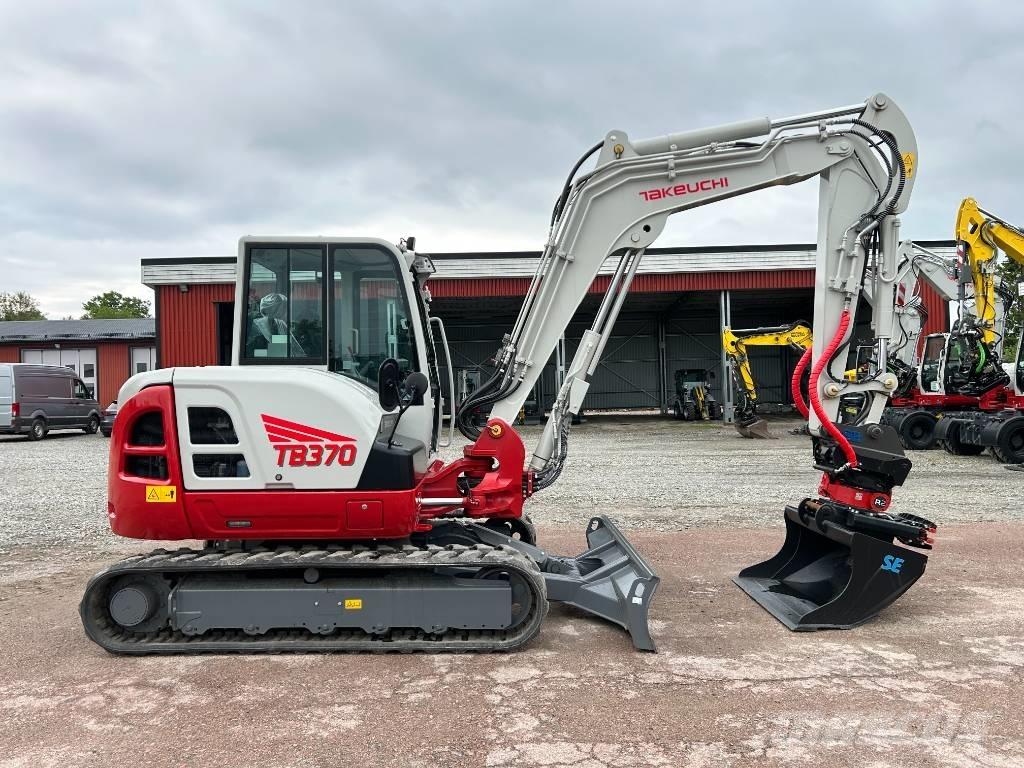 Takeuchi TB370 中型油圧ショベル 7ｔ-12ｔ（ユンボ・パワーショベル・バックホー）