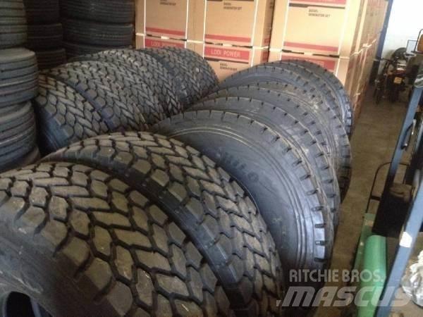Hilo 1600R25 タイヤ、ホイル、リム