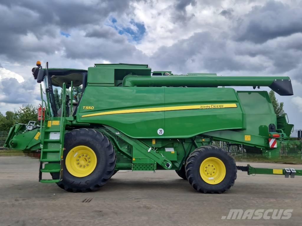John Deere T 550 コンバイン