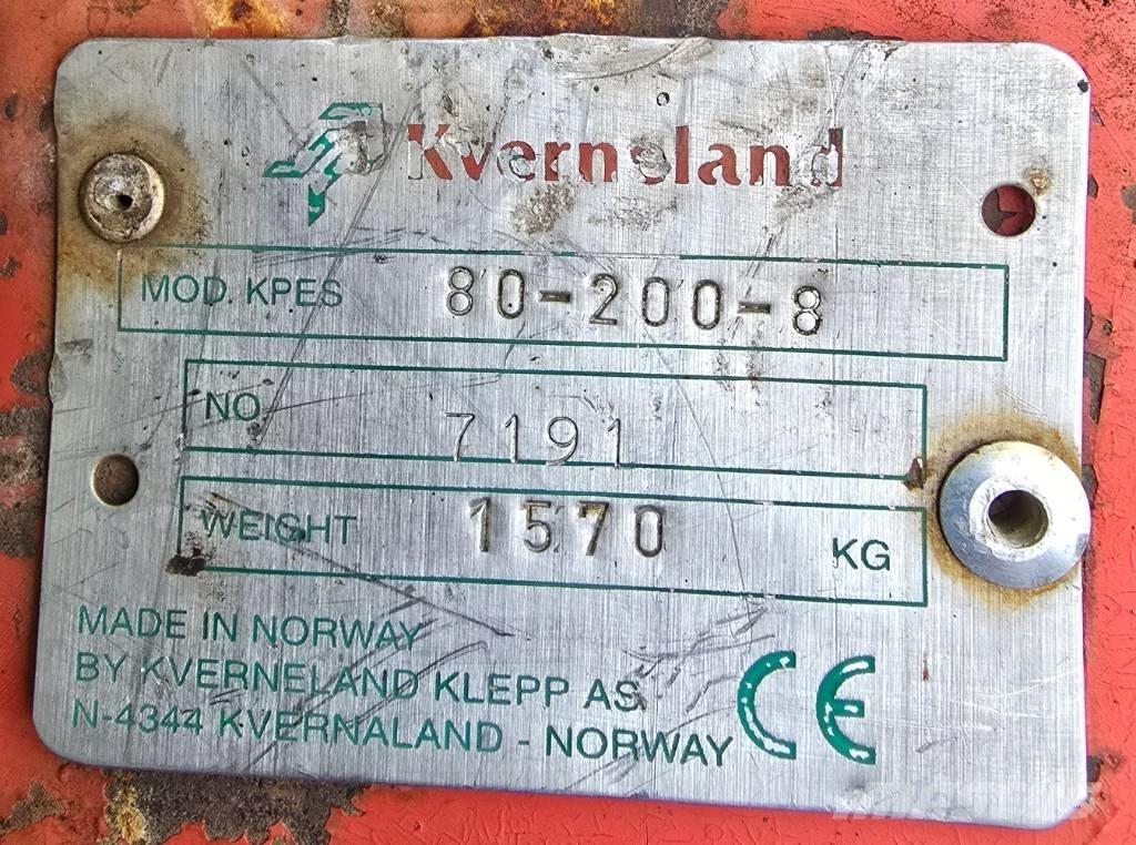 Kverneland ES80 リバーシブルプラウ