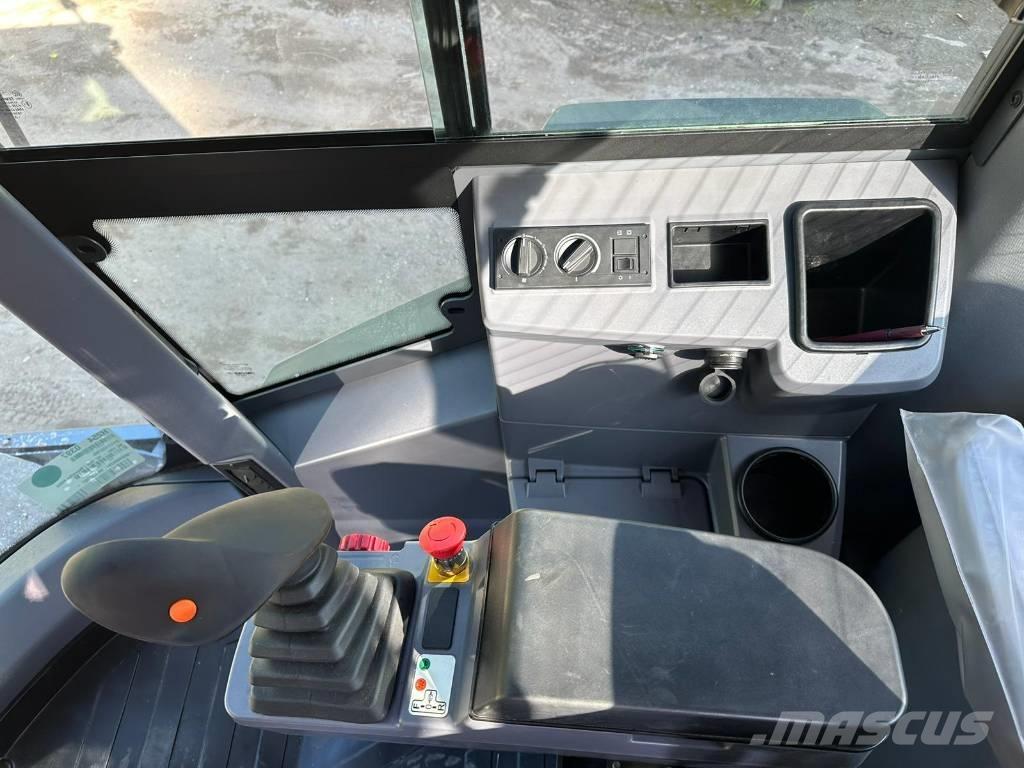 Hamm HC 130i 振動ローラ