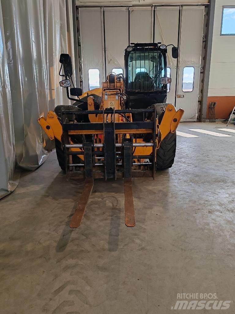 JCB 535-125 Hiviz テレスコーピックハンドラー