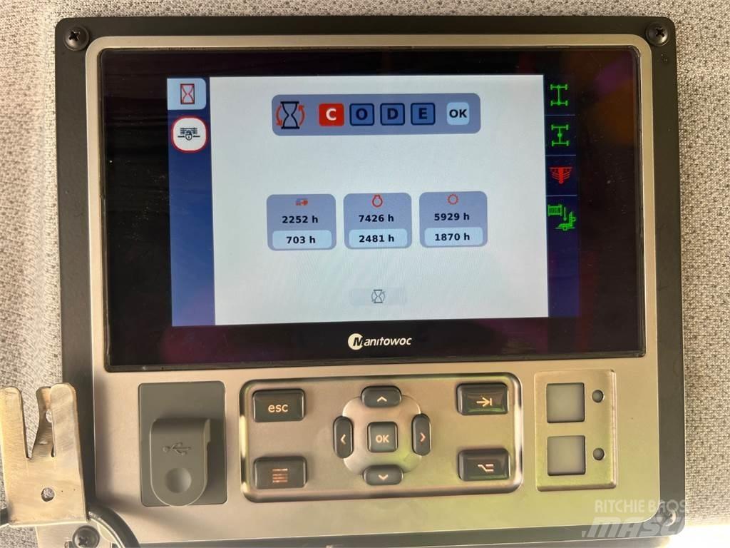 Grove GMK4100L-1 キャブ付きシャーシ