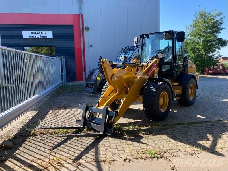 CAT 908 HL ホイールローダー・タイヤショベル