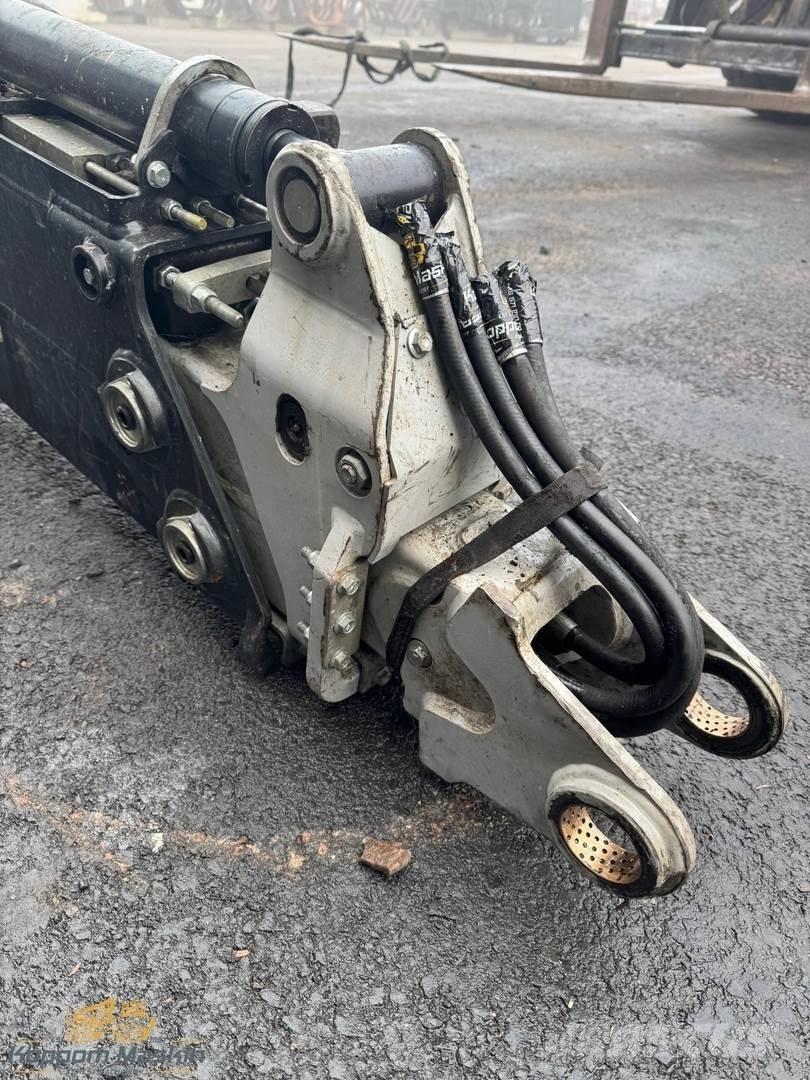 Komatsu 130F Combi フォワーダクレーン