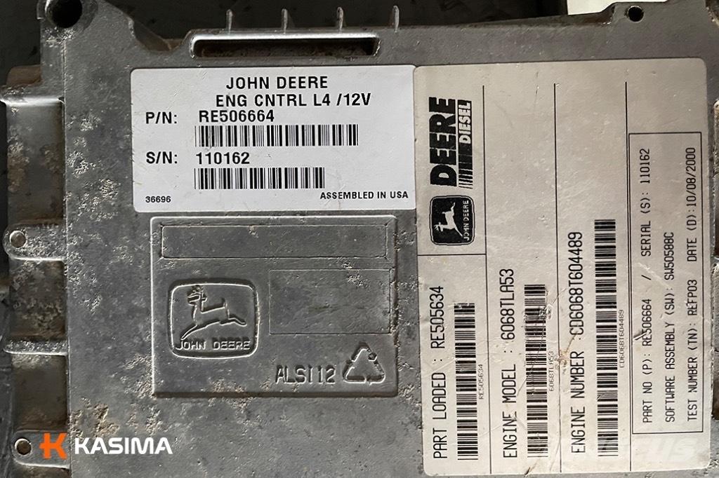 John Deere 6910 S 電子機器