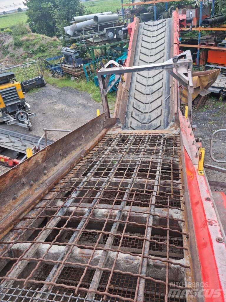 Terex Finlay 883+ 自走式スクリーン