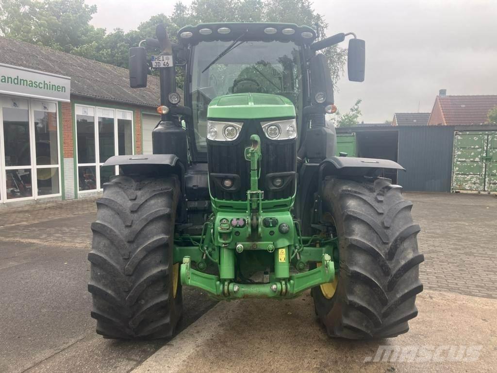John Deere 6250R トラクター