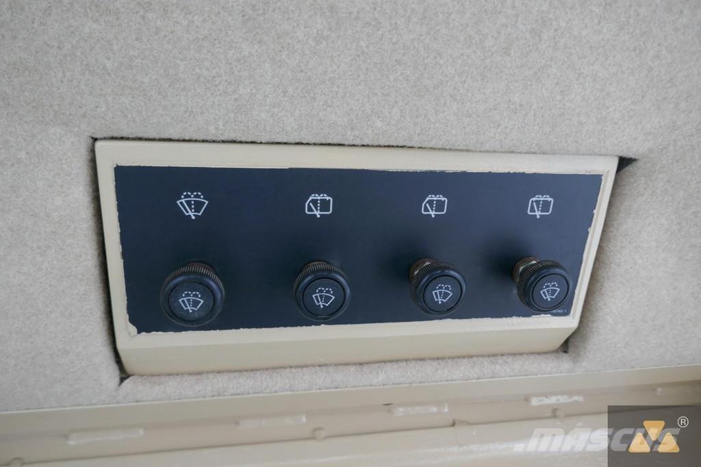 CAT D9R Ex-army ブルドーザー