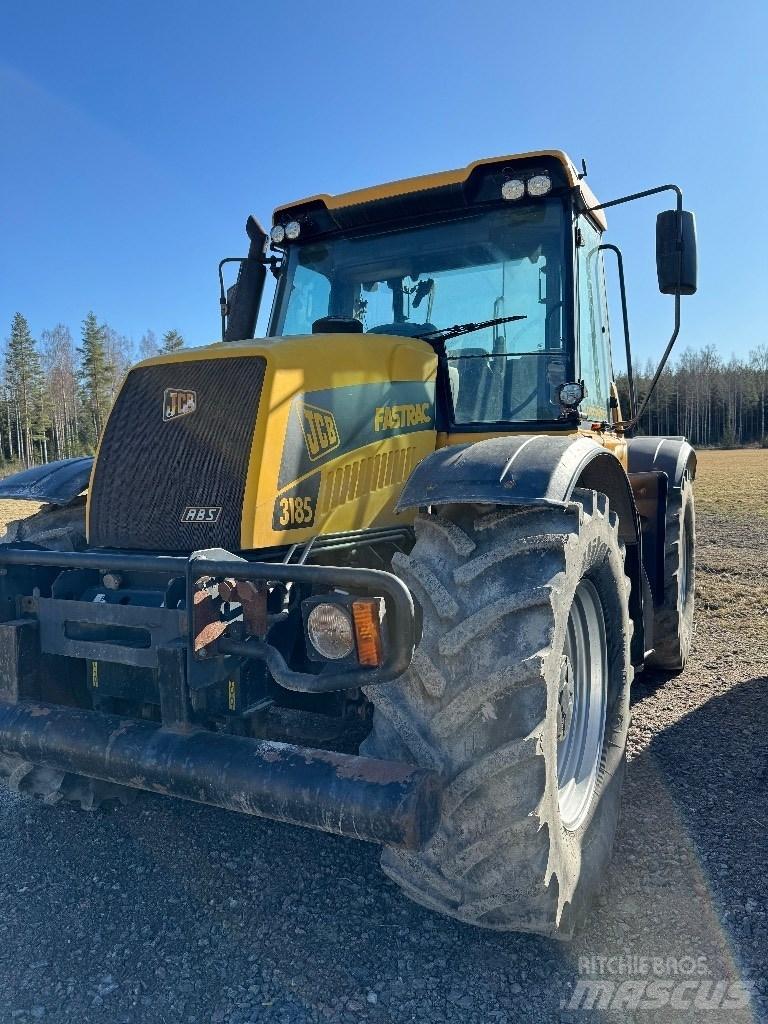 JCB Fastrac 3185 トラクター