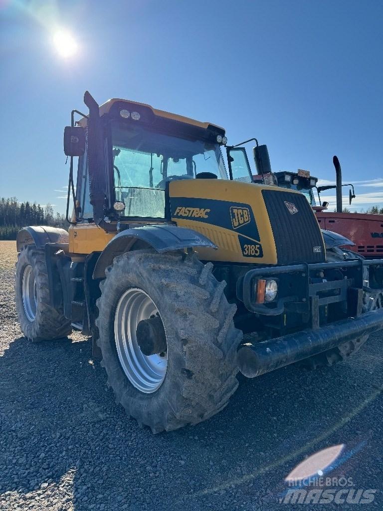 JCB Fastrac 3185 トラクター