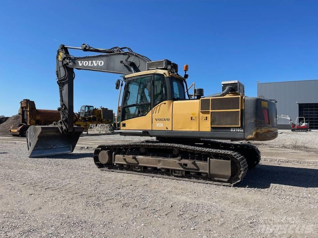 Volvo EC 210 C L 大型油圧ショベル12t以上（パワーショベル・ユンボ）