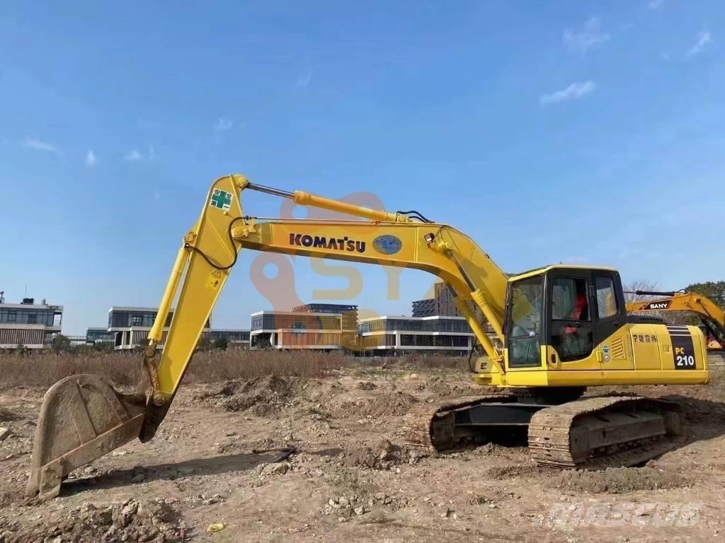 Komatsu PC 210-7 大型油圧ショベル12t以上（パワーショベル・ユンボ）