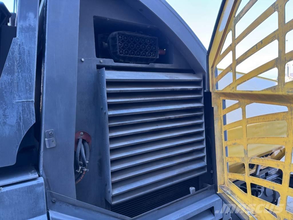 Bomag BMF 2500 S アスファルトフィニッシャ