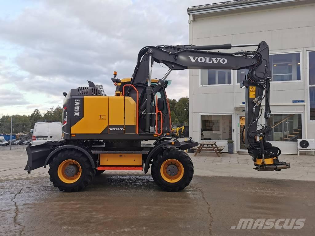 Volvo EWR 150 E ホイール式油圧ショベル（パワーショベル・ユンボ・バックホー）