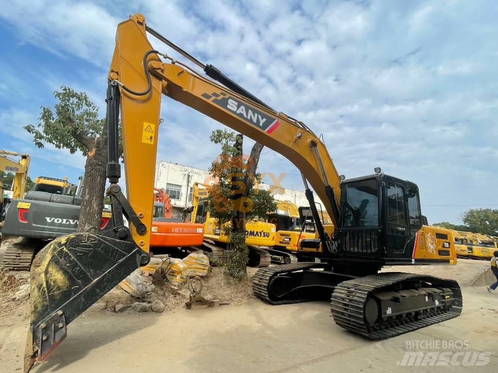 Sany SY 215 C 大型油圧ショベル12t以上（パワーショベル・ユンボ）