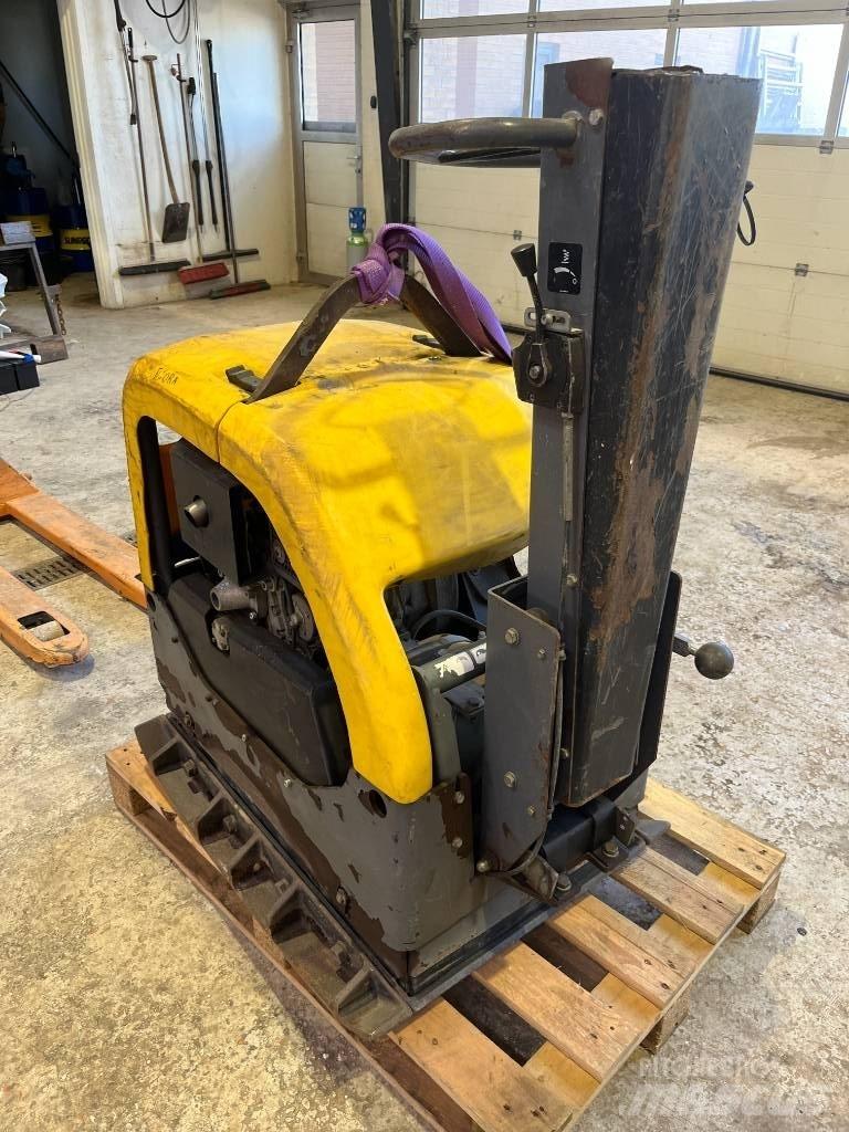 Atlas Copco LG 504 ソイルコンパクター