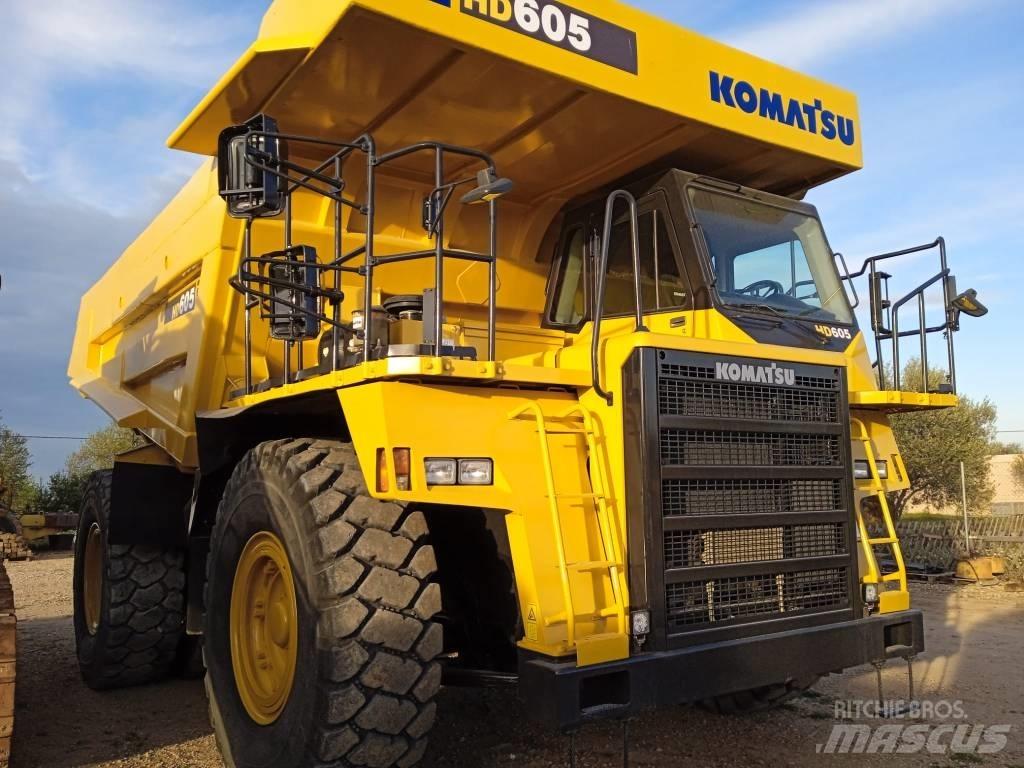 Komatsu HD 605-7E0 リジットフレーム式ダンプトラック