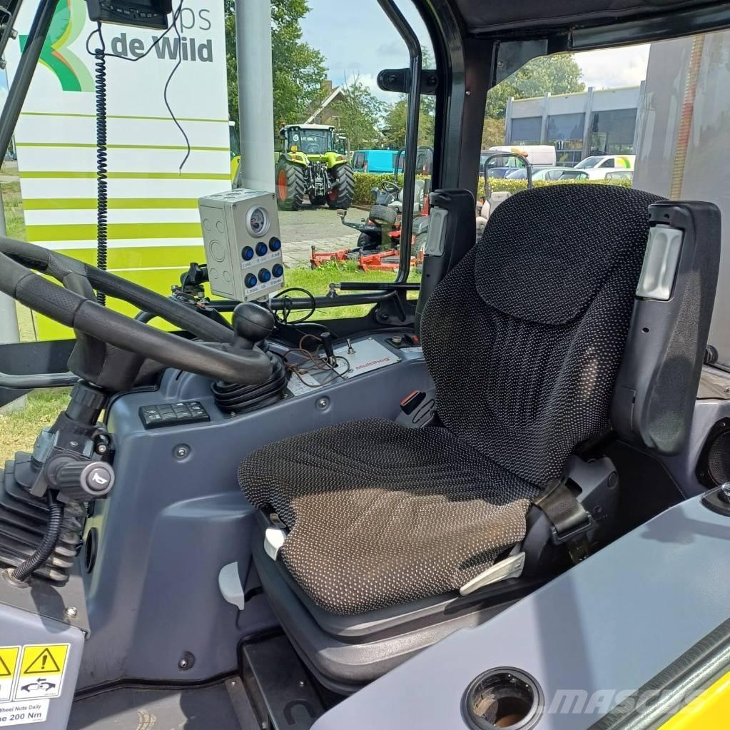 Multihog CX 75 ユーティリティーツールキャリア