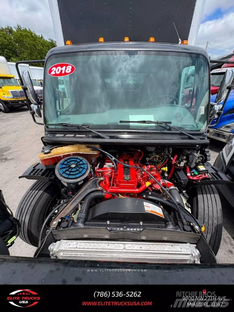 Freightliner M106 ボックスボディー、ウイング、箱車