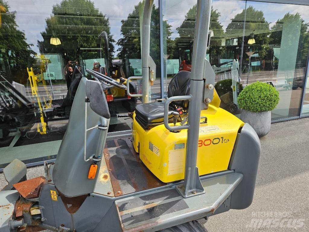 Wacker Neuson 3001hs サイト　ダンプ