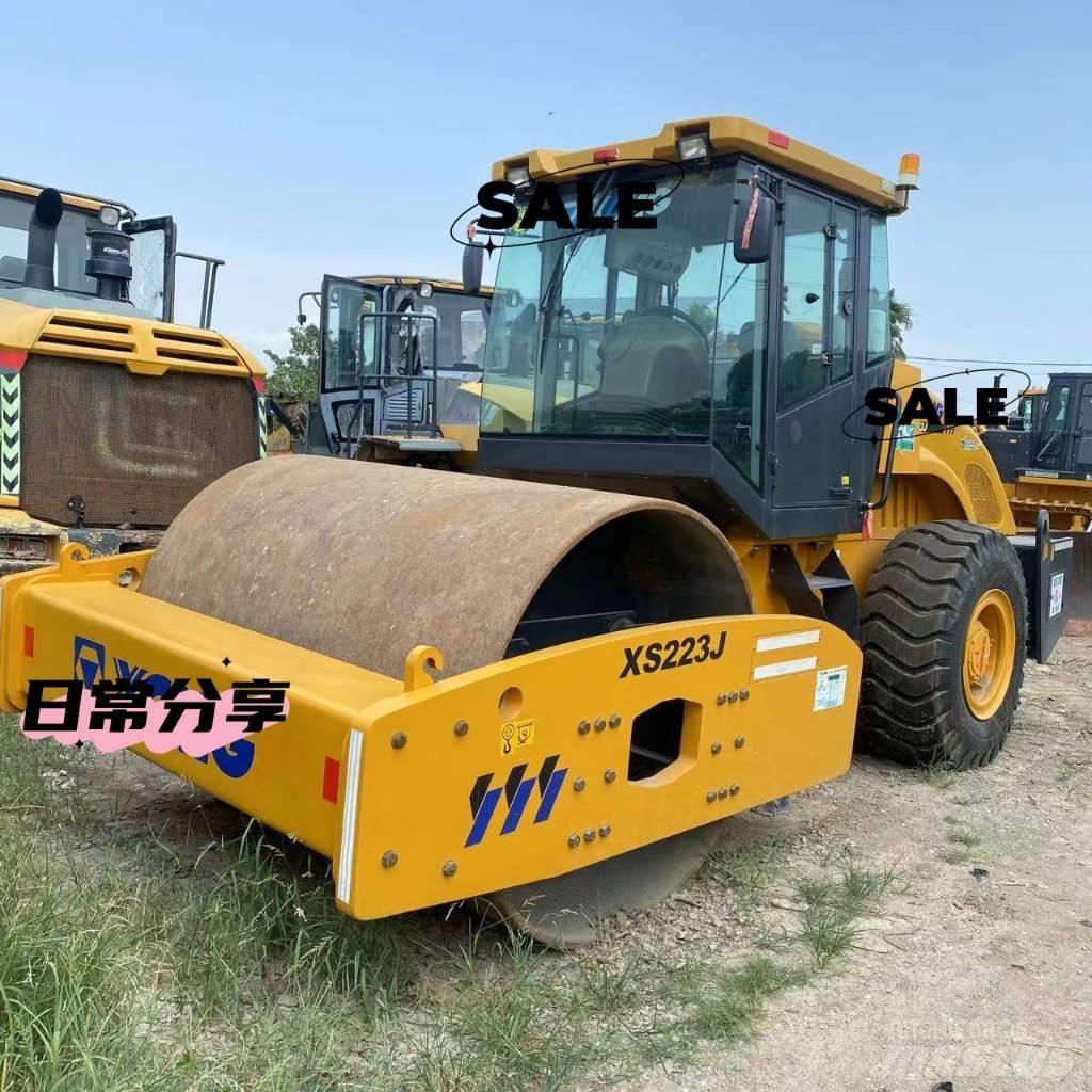 XCMG XS 223 J 振動ローラ