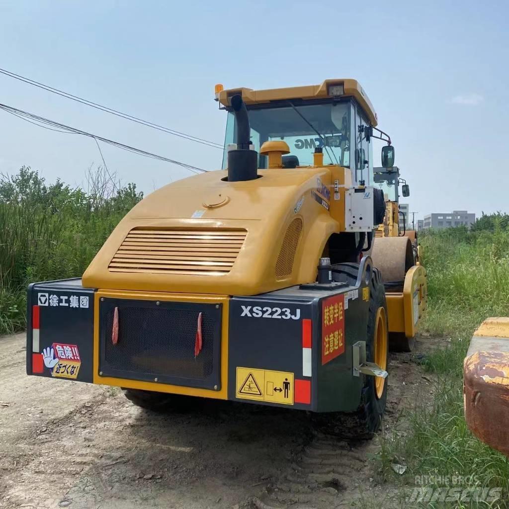 XCMG XS 223 J 振動ローラ