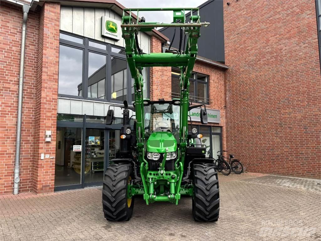 John Deere 6120M トラクター