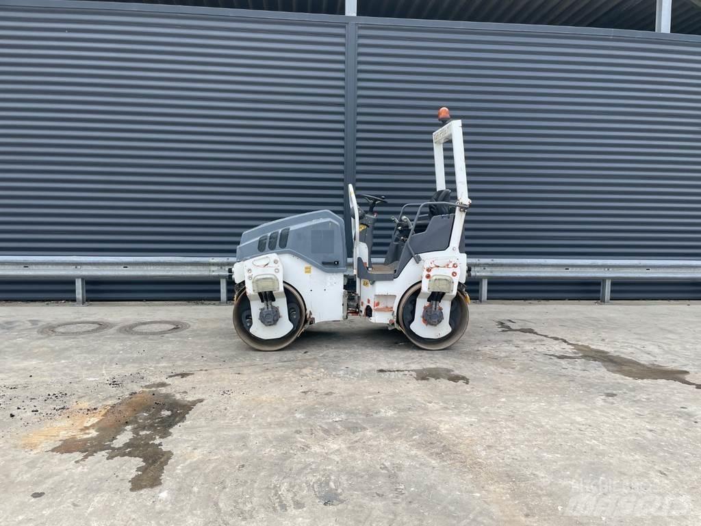 Hamm HD 12 VV タンデムローラ