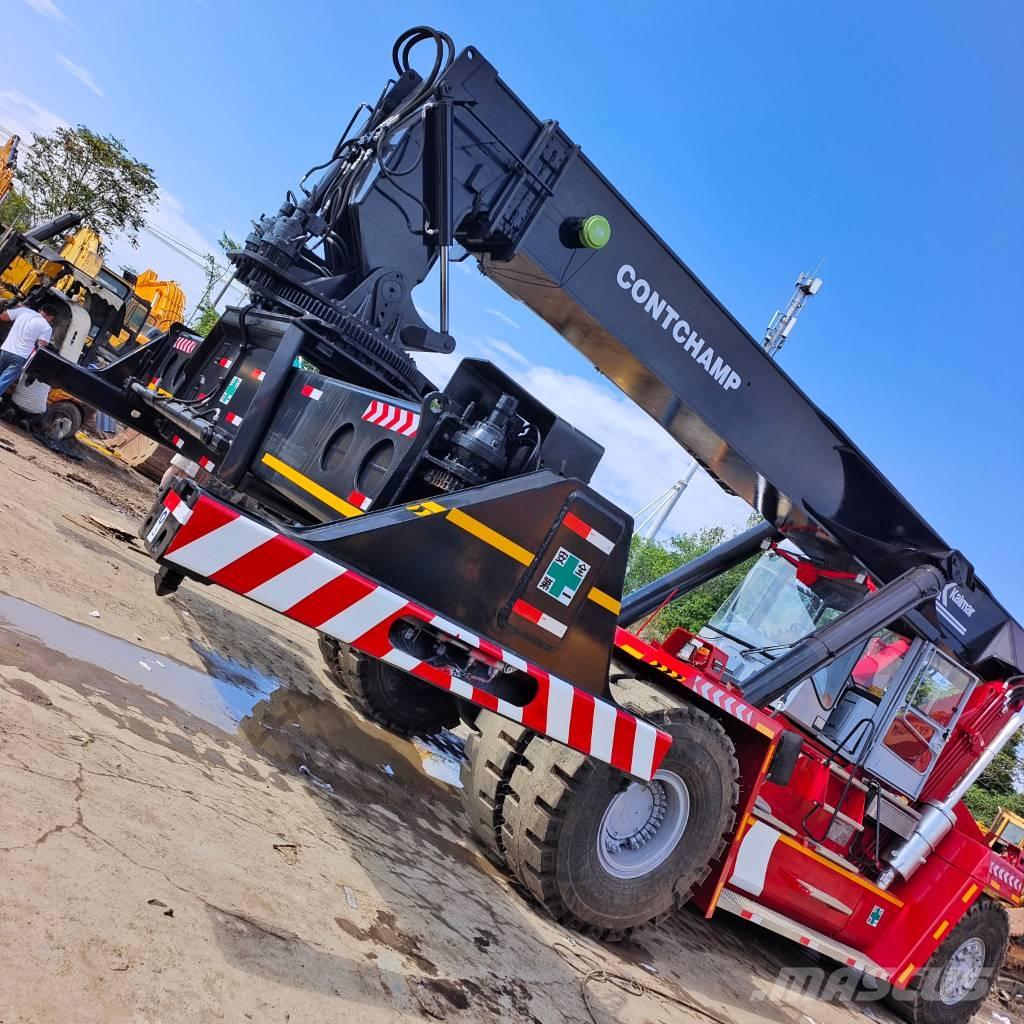 Kalmar DRF 450 リーチスタッカー