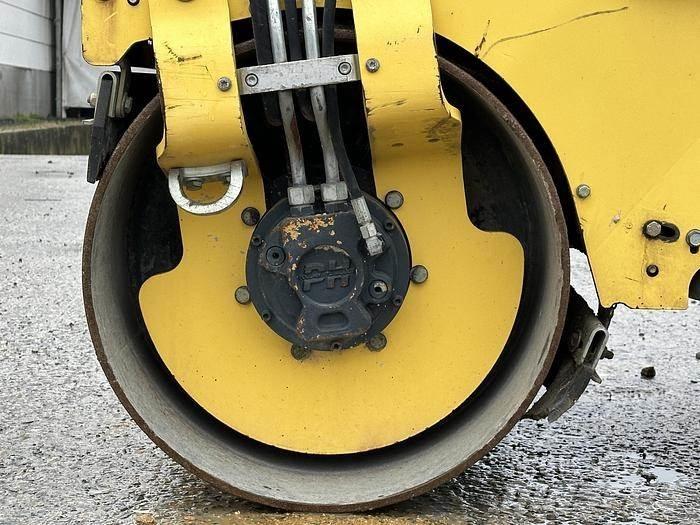Bomag BW 80 AD-5 タンデムローラ