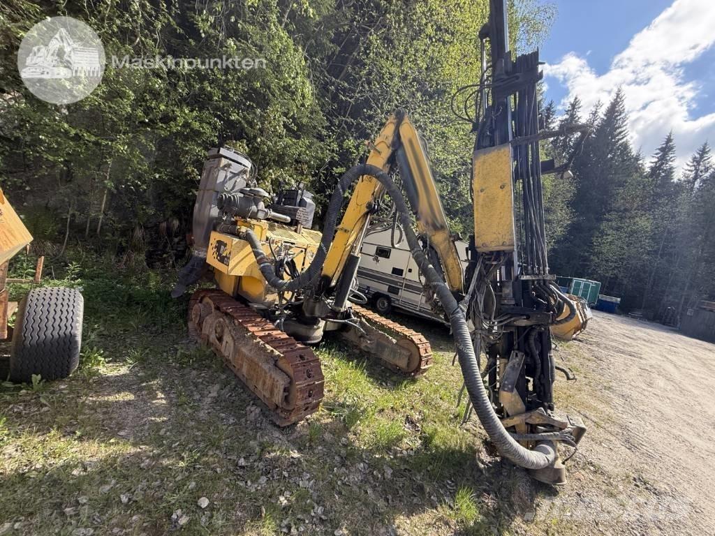 Atlas Copco ROC D3 サーフェイスドリルリグ