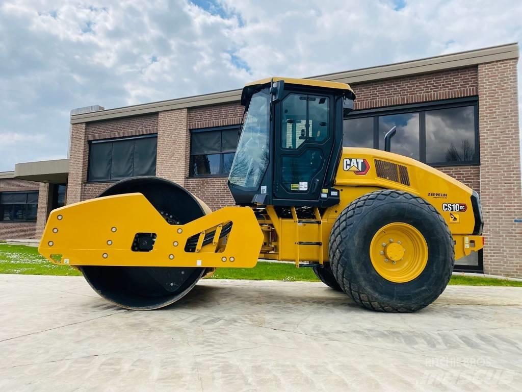 CAT CS 10 GC 振動ローラ